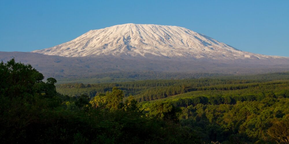 Kilimanjaro, Tanzania, geographical, political and touristic aspects