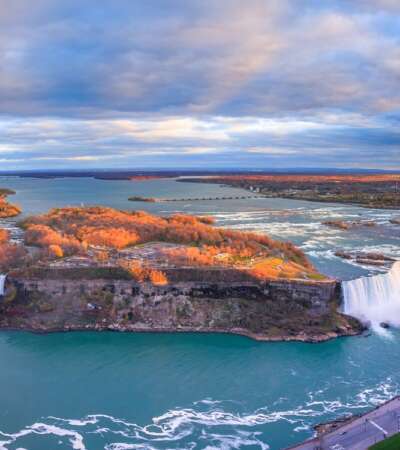 Niagara & Toronto & Thousand Islands Tour from New York