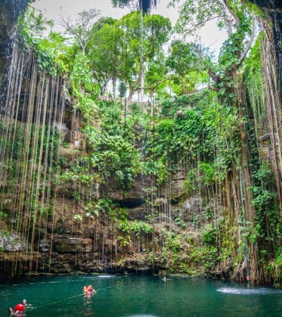 Cénote Chichen itza, une partie d'une des merveilles du monde et patrimoine de l'unesco Yucatan, Mexique