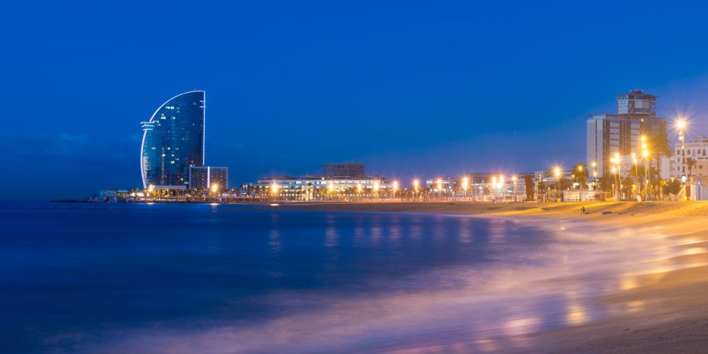 Consider a stay in luxury hotel “W Barcelona” from € 360 / p. / n.