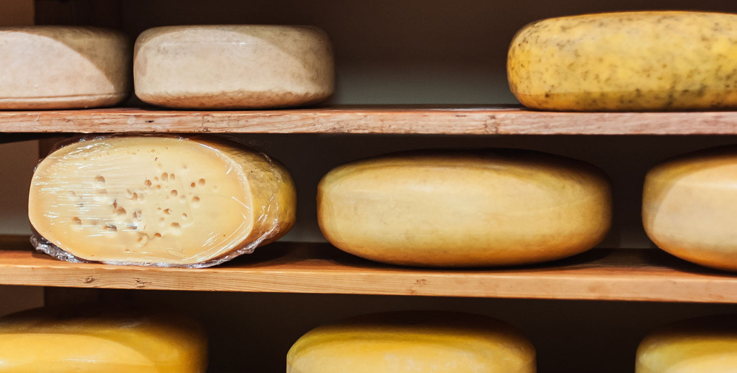 The Artisanal Craft of Dutch Cheese: Tradition, Innovation, and Tourism