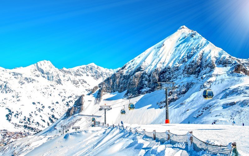 Ski holidays in France, Italy, Austria, Canada, and U.S.A