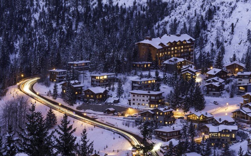 Courchevel France ski